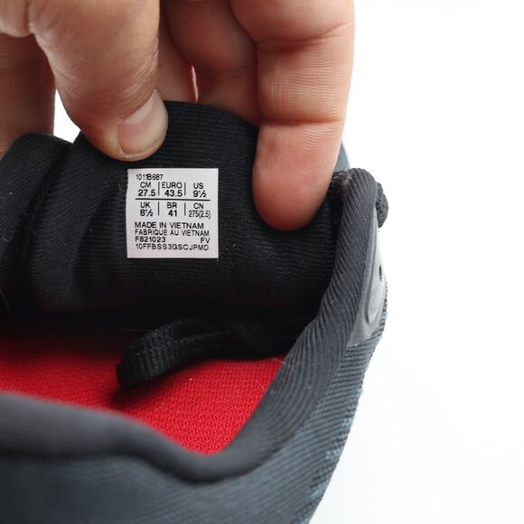 ASICS GT-2000 Men's US Size 9.5 Gore-Tex Black Athletic Sneakers 1011B687 - Picture 3 of 9